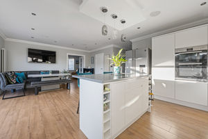 Photo 15- click for photo gallery